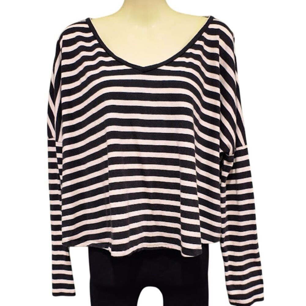 DoubleZero Striped Long Dolman Sleeve Cropped Top, Black‎ & White, Size M